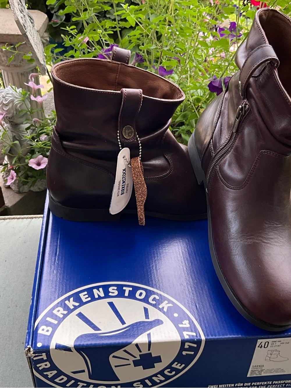 Birkenstock SARNIA Dark Brown Leather Short Ankle Boots - Picture 7 of 9